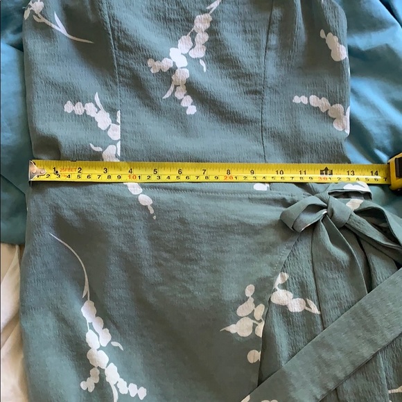 Cute summer greenish floral dress. - Picture 3 of 3